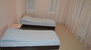 Гостиница Хостел «Helius» Сочи Двухместный номер с 2 отдельными кроватями-2